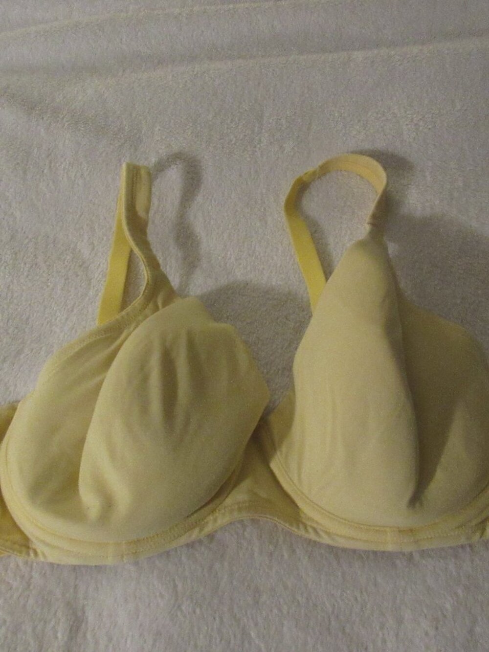 Victoria's Secret Yellow Bra Size 40C USED